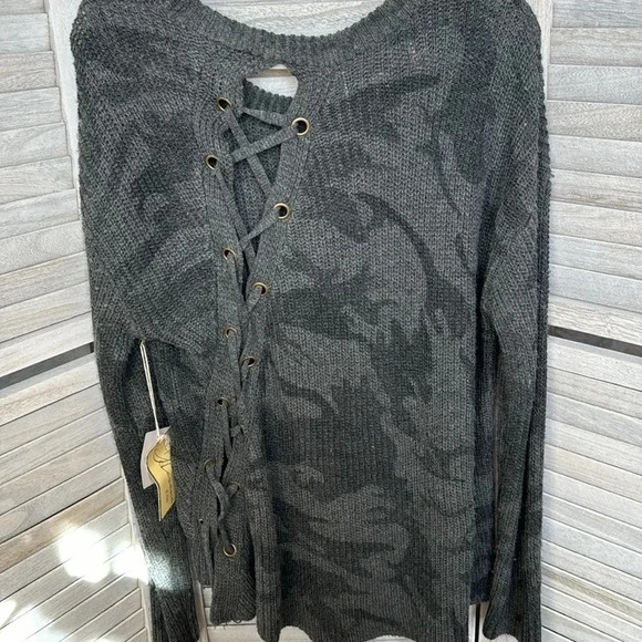 🍀 VINTAGE HAVANA NWT TYE DYE SWEATER SIZE MEDIUM - Picture 3 of 6